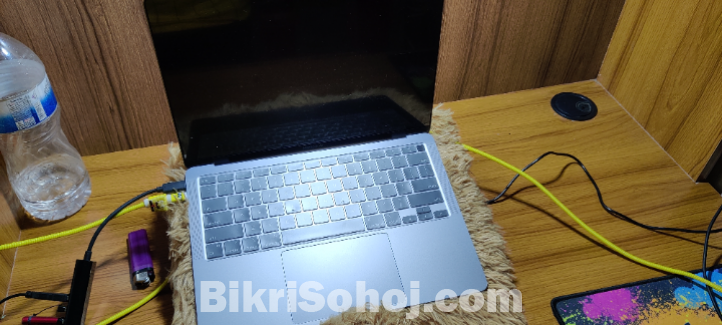 Macbook Air M1 2020 (A2337)